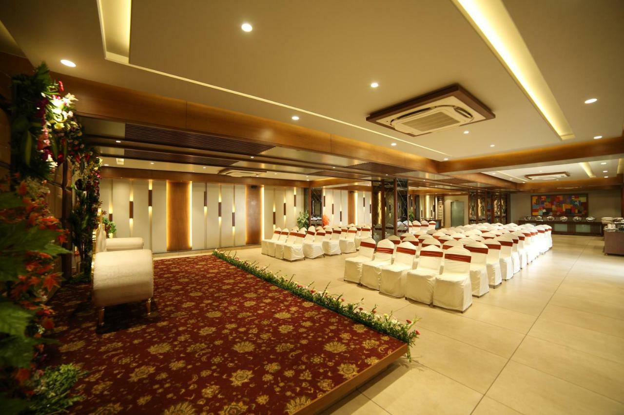 Hotel Avaante Ahmedabad Formerly Known As The Orchid Hotel Exterior photo